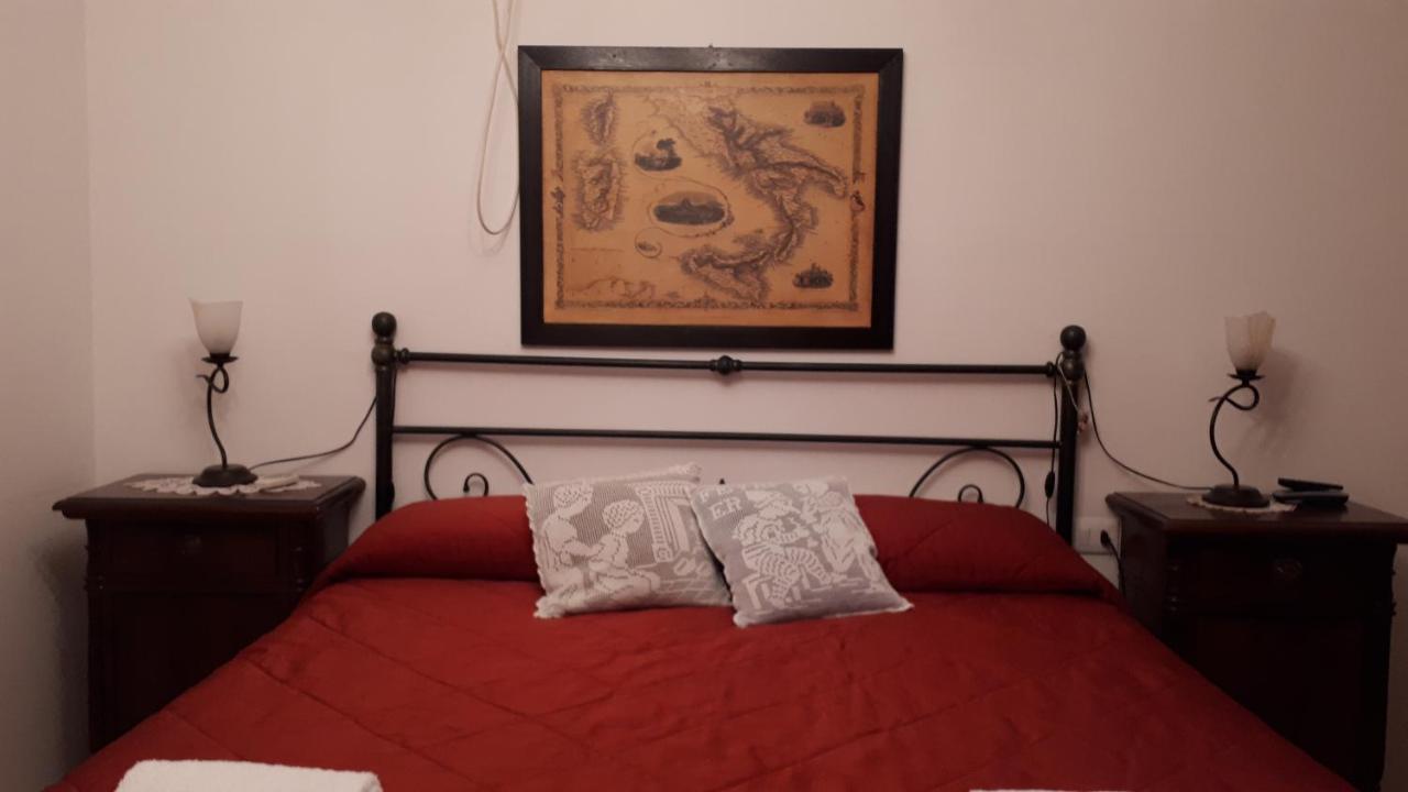 B&B "Za' Vittoria"#Lagodibomba Kültér fotó