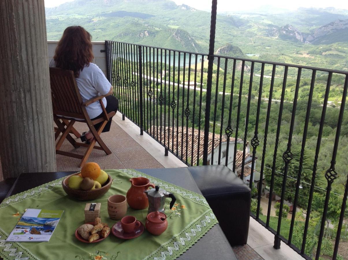 B&B "Za' Vittoria"#Lagodibomba Kültér fotó